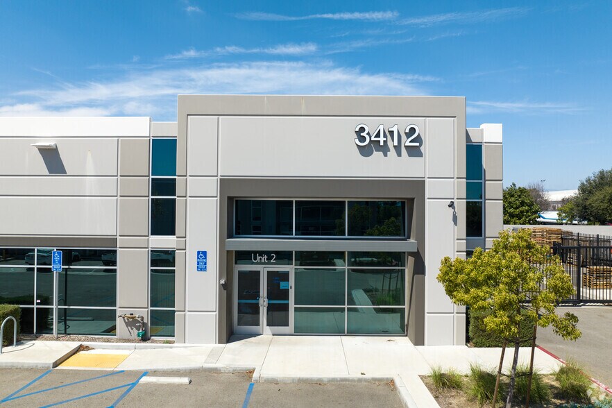 More Photos Of 3412 De Forest Cir, Mira Loma Warehouse For Sale