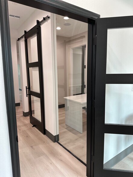 More Photos Of McKendree Rd, San Antonio Office For Sale