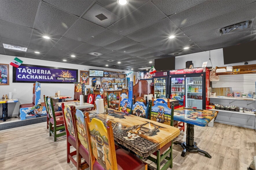 More Photos Of 1938 S Glenstone Ave, Springfield General Retail For Sale