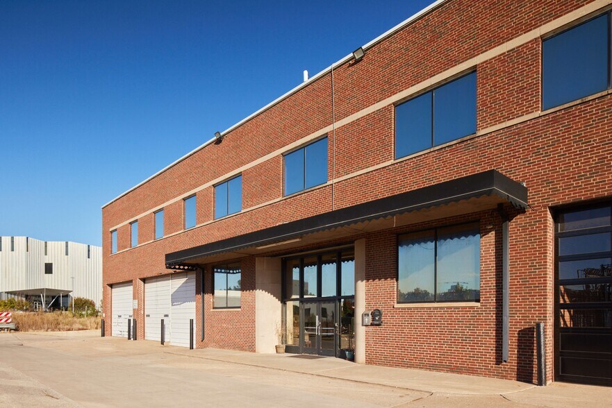 Primary Photo Of 11 NE 11th St, Oklahoma City Warehouse For Sale