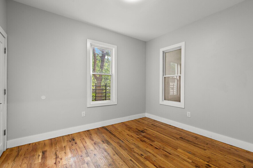 More Photos Of 19 Jewett Ave, Jersey City Apartments For Sale