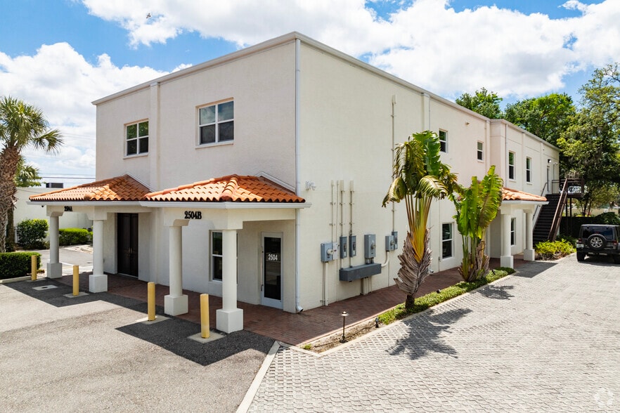 More Photos Of 5116 N Armenia Ave, Tampa Office For Lease