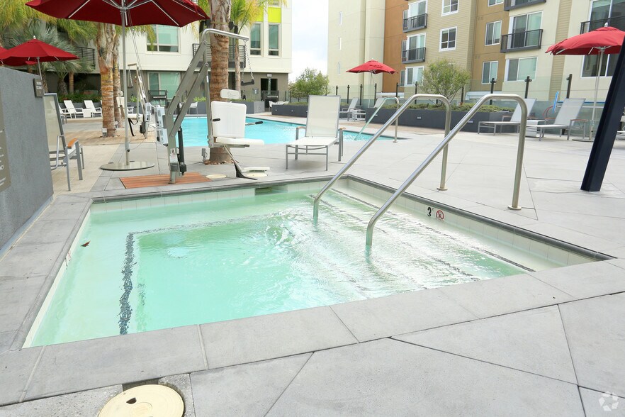 More Photos Of 121 S Frances St, Sunnyvale Apartments For Lease