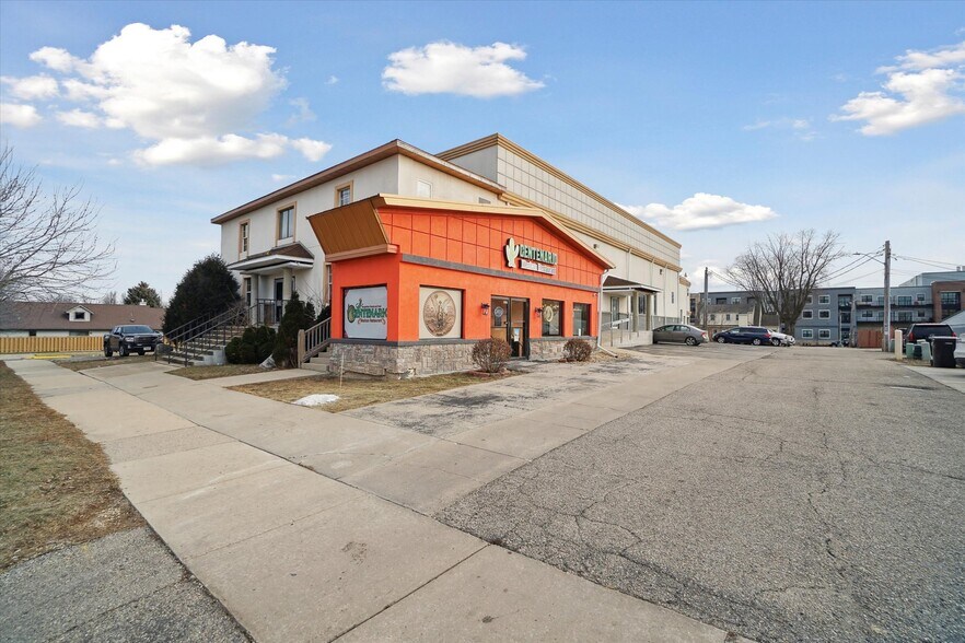 More Photos Of 107 Baker St, Waunakee Storefront Retail Office For Sale
