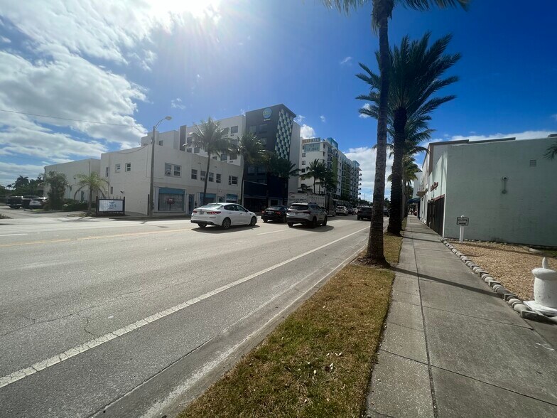 More Photos Of 67-75 N Federal Hwy, Dania Beach Freestanding For Lease
