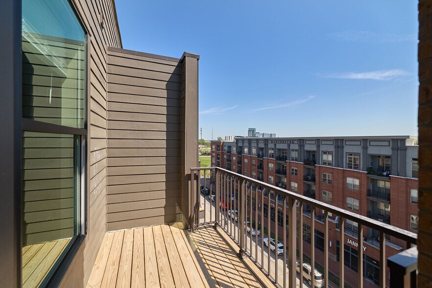 More Photos Of 1055 Yard St, Grandview Heights Apartments For Lease