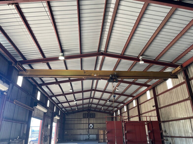 More Photos Of 5719 Cunningham Rd, Houston Unknown For Lease