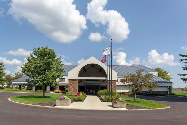 Primary Photo Of 300 Prestige Pl, Dayton Hotel For Sale
