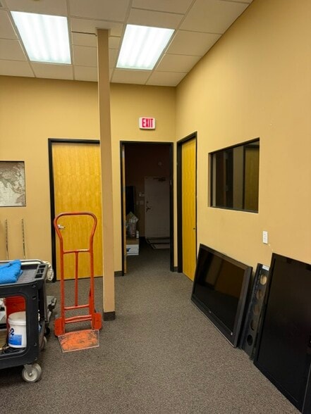 More Photos Of 321 E Hillsboro Blvd, Deerfield Beach Office For Sale