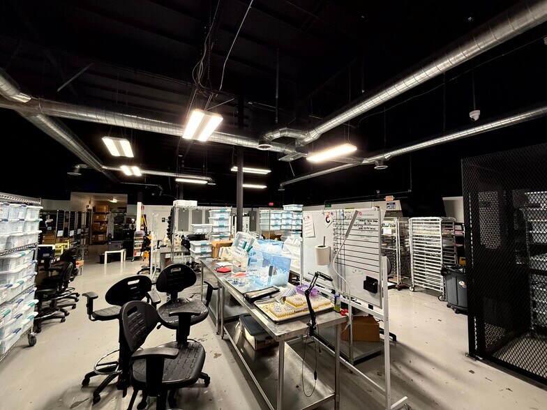 More Photos Of 1447 Santa Fe Ave, Long Beach Manufacturing For Sale