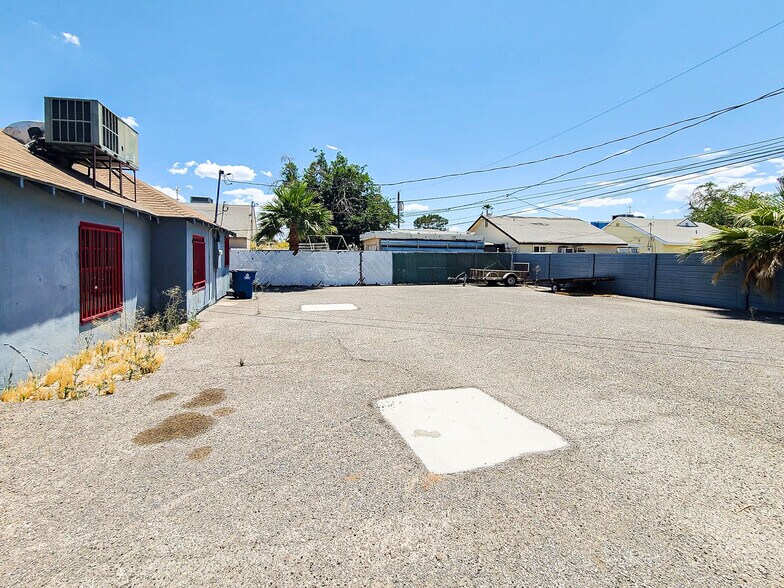 More Photos Of 1310 S Maryland Pky, Las Vegas Office For Sale