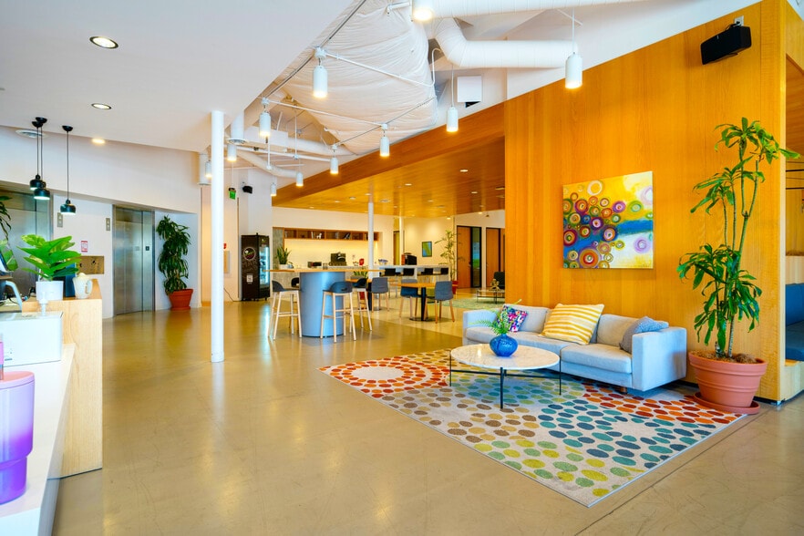 More Photos Of 1800 N Vine St, Los Angeles Loft Creative Space For Sale