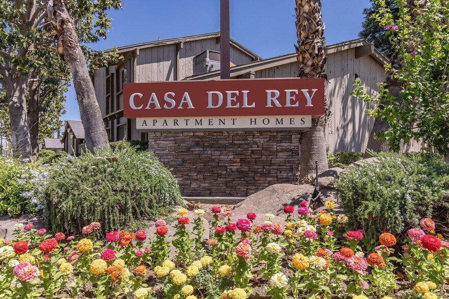More Photos Of 526 E Barstow, Fresno Apartments For Sale
