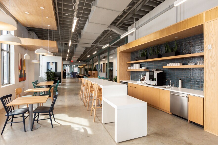 More Photos Of 121-135 Washington Ave N, Minneapolis Coworking Space