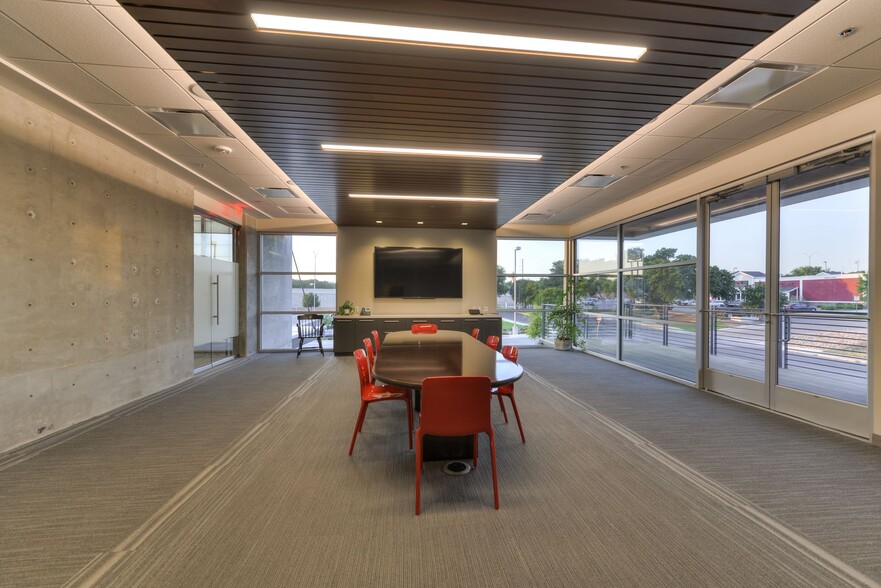 More Photos Of 4611 Centerview, San Antonio Medical For Sale