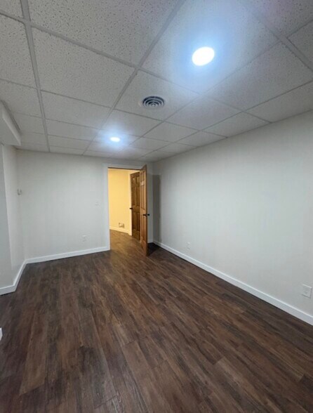 More Photos Of 330-336 E Main St, Twin Lakes General Retail For Lease