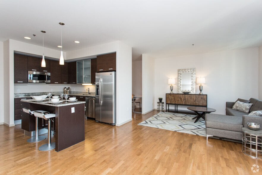 More Photos Of 110 Beverly St, Boston Apartments For Lease