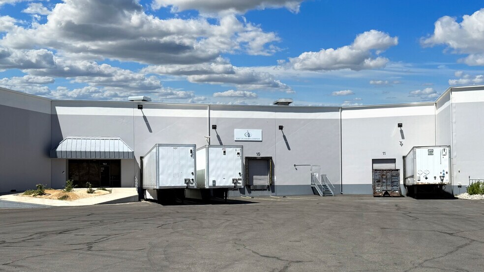 More Photos Of 964 United Cir, Sparks Unknown For Lease