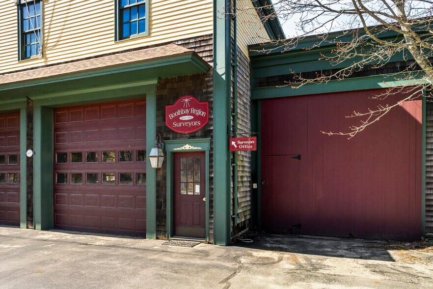 More Photos Of 1037 Wiscasset rd, Boothbay Flex For Sale