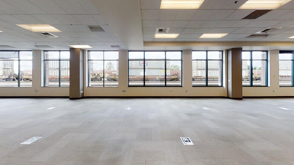 More Photos Of 351 Elliott Ave W, Seattle Unknown For Lease