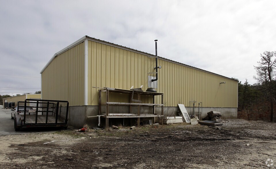 More Photos Of 21 Atlantic Ave, South Dennis Warehouse For Lease