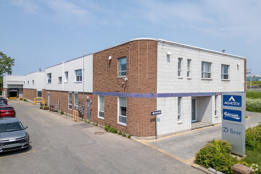 Primary Photo Of 25 Rue Gince, Saint-Laurent Warehouse For Lease