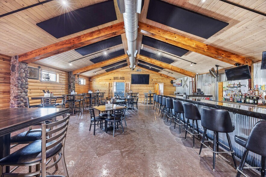 More Photos Of 511 Fergus Ave, Erhard Restaurant For Sale