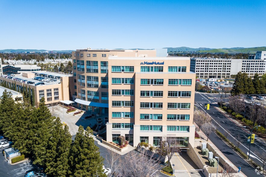 More Photos Of 3003 Oak Rd, Walnut Creek Office For Lease