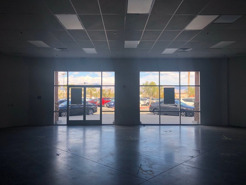 More Photos Of 79485 Highway 111, La Quinta General Retail For Lease