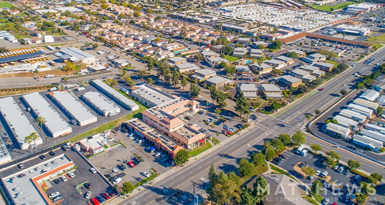 More Photos Of 1717 E Vista Way, Vista Freestanding For Sale