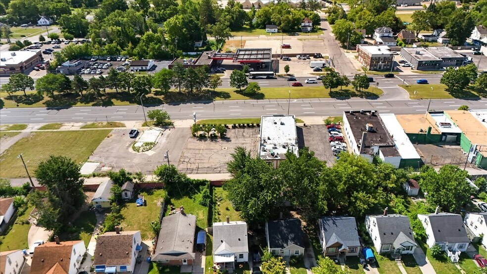 More Photos Of 26734 Michigan Ave, Inkster Freestanding For Sale