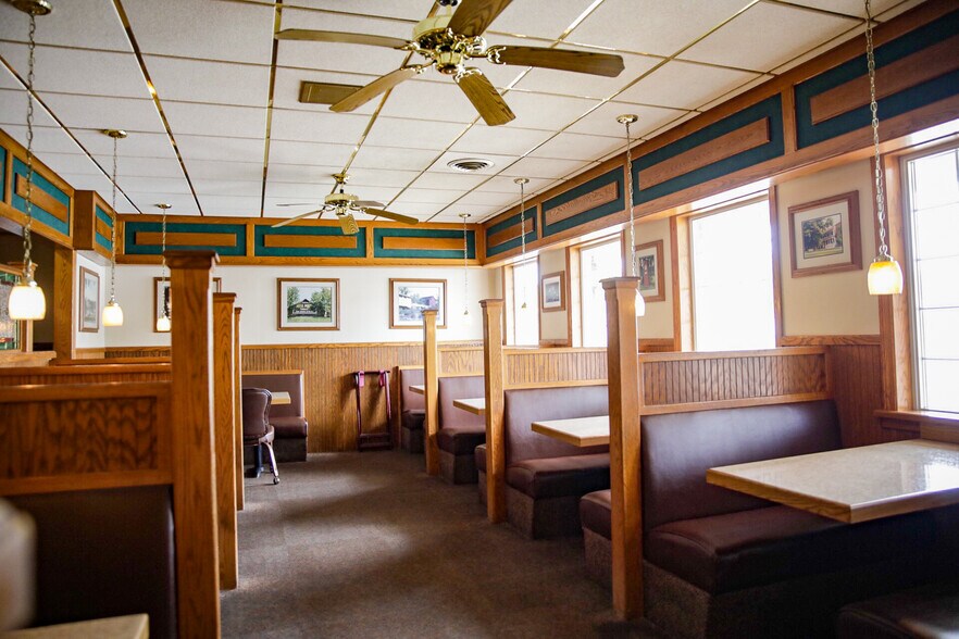 More Photos Of 4476 Business 220, Bedford Restaurant For Sale