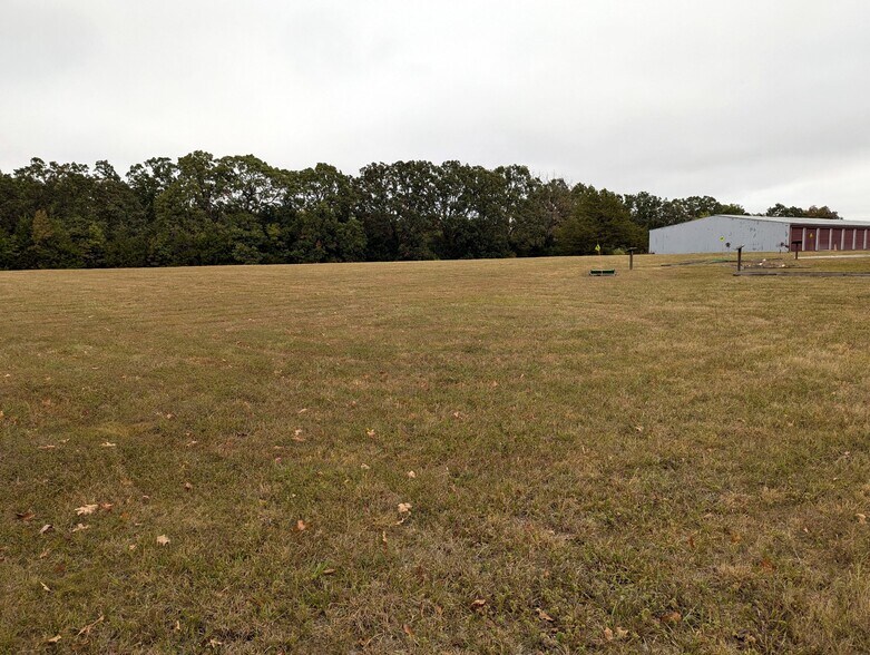 More Photos Of 22889 MO-64 Hwy, Hermitage Self Storage For Sale