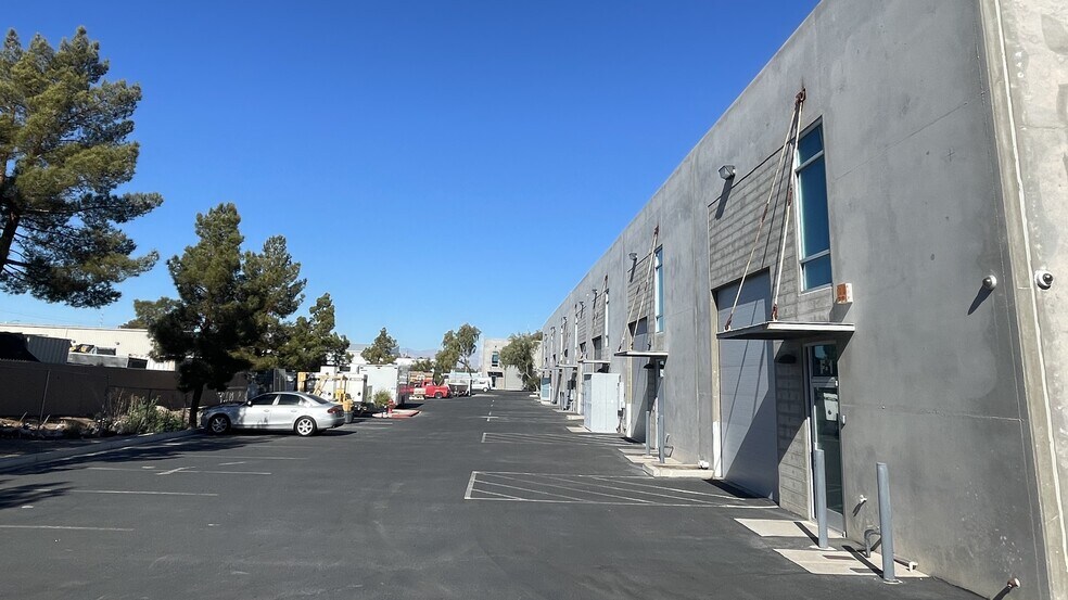More Photos Of 4040 E Post Rd, Las Vegas Showroom For Sale