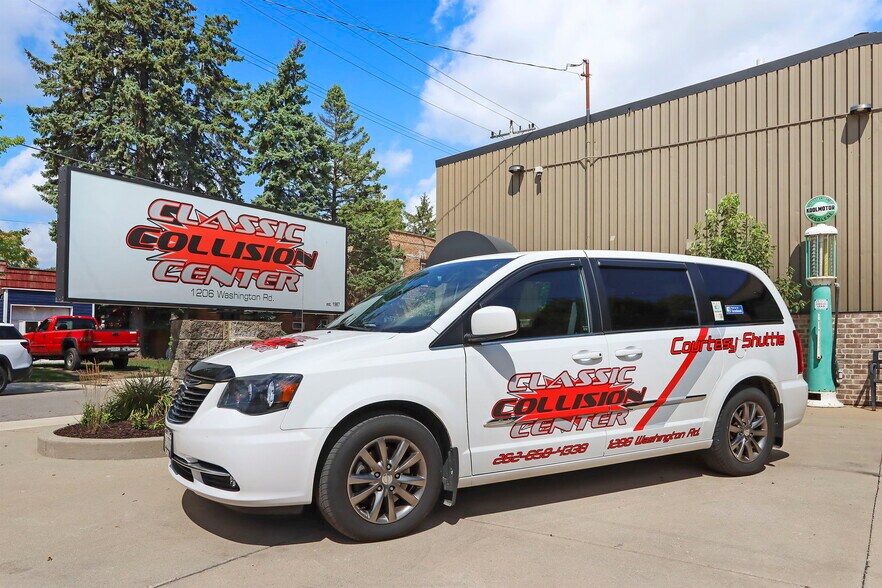 More Photos Of 1206 Washington Rd, Kenosha Auto Repair For Sale