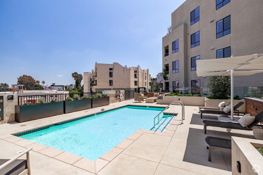 More Photos Of 7520-7566 W Sunset Blvd, Los Angeles Apartments For Lease