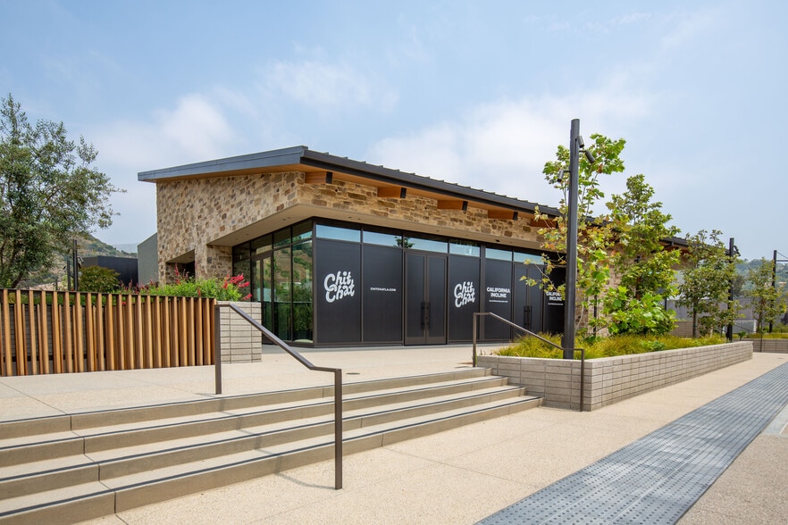 More Photos Of 23465 Civic Center Way, Malibu Unknown For Lease