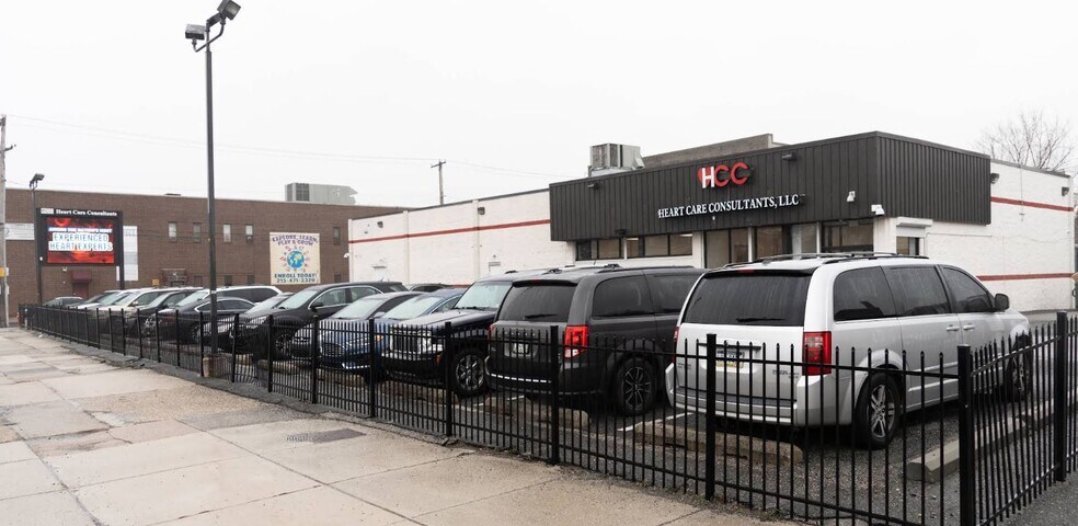 More Photos Of 5600 Chestnut St, Philadelphia Freestanding For Sale