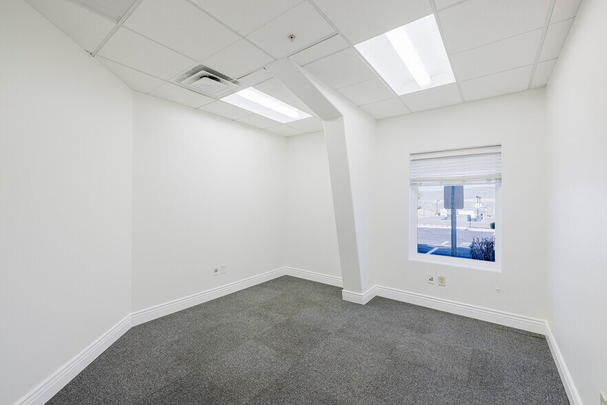 More Photos Of 2575 Alta Vista Dr, Elko Warehouse For Lease