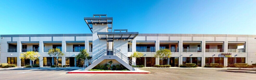 More Photos Of 4775 W Teco Ave, Las Vegas Light Distribution For Lease