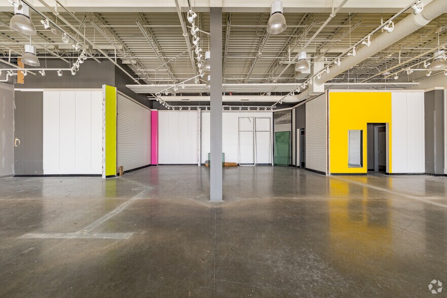 More Photos Of 903 E US Highway 60, Monett Storefront For Lease