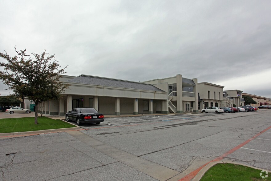 More Photos Of 620 N Coit Rd, Richardson Unknown For Lease