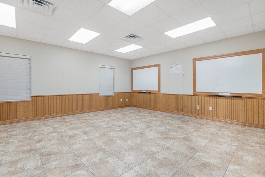 More Photos Of 2753 SH 322 Hwy, Longview Office Residential For Lease