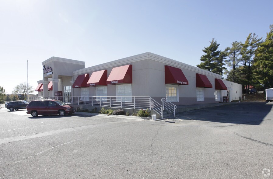 More Photos Of 2825 S 70th St, Lincoln Freestanding For Sale