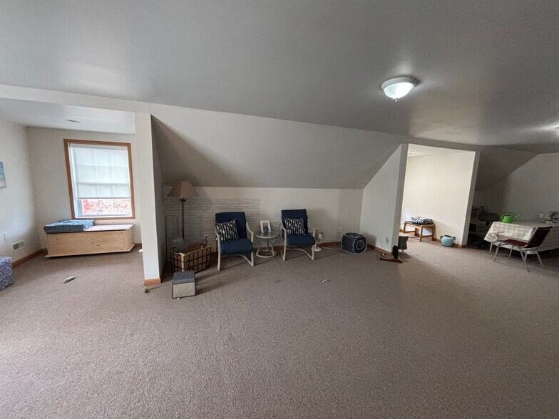 More Photos Of 621 S Grand Ave, Fowlerville Office Residential For Sale