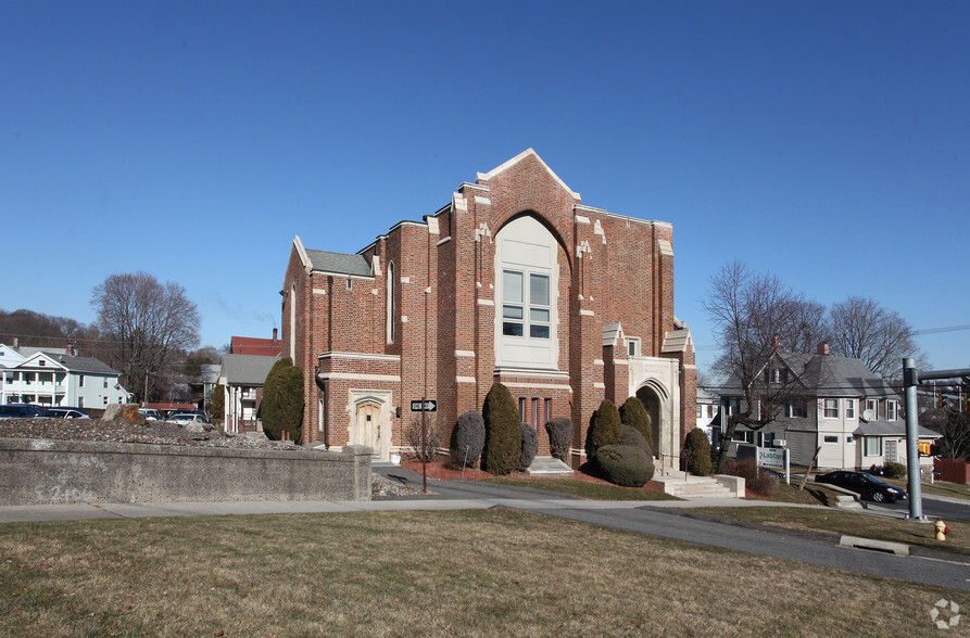 Primary Photo Of 1068 W Main St, Waterbury Office For Sale