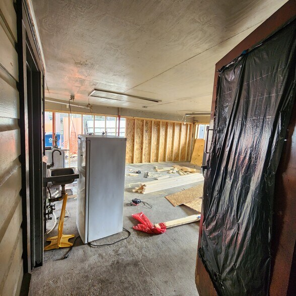 More Photos Of 6225 Greens Rd, Humble General Retail For Lease