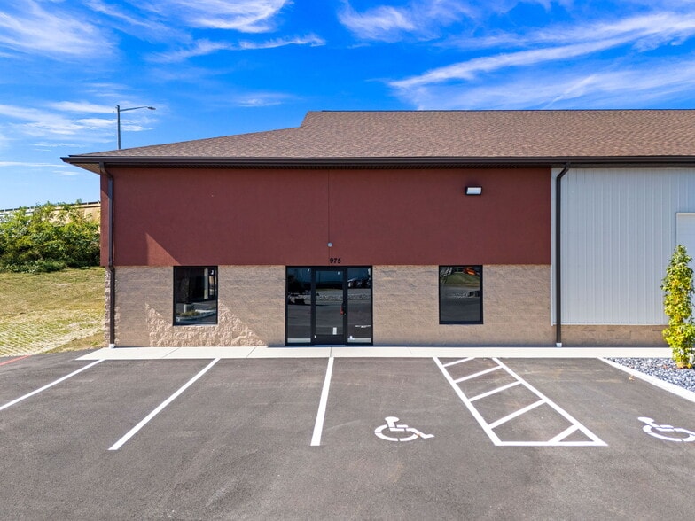 More Photos Of 975 Sawtooth Oak Cir, Harrisonburg Warehouse For Lease