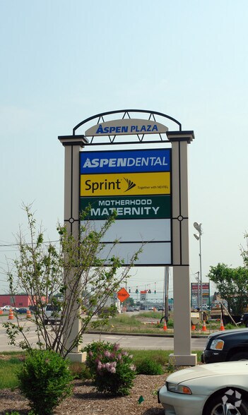 More Photos Of 4626-4630 Commercial Dr, New Hartford General Retail For Lease