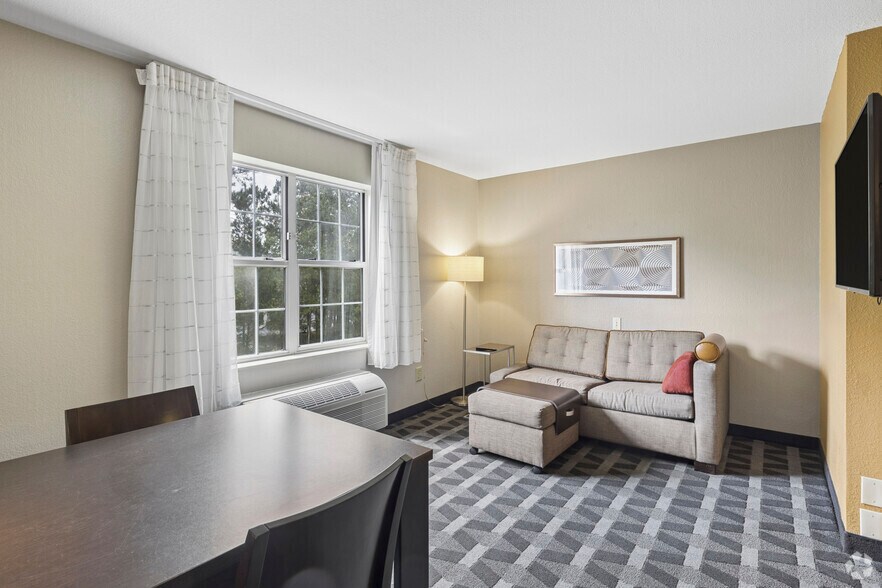 More Photos Of 11309 Abercorn St, Savannah Hotel For Sale